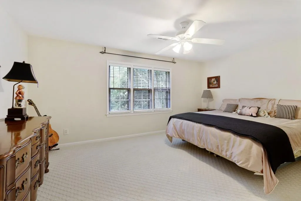 470 Cambridge Way, Sandy Springs, Georgia 30328, 4 Bedrooms Bedrooms, ,3 BathroomsBathrooms,Residential,Sold,470 Cambridge Way,6769454