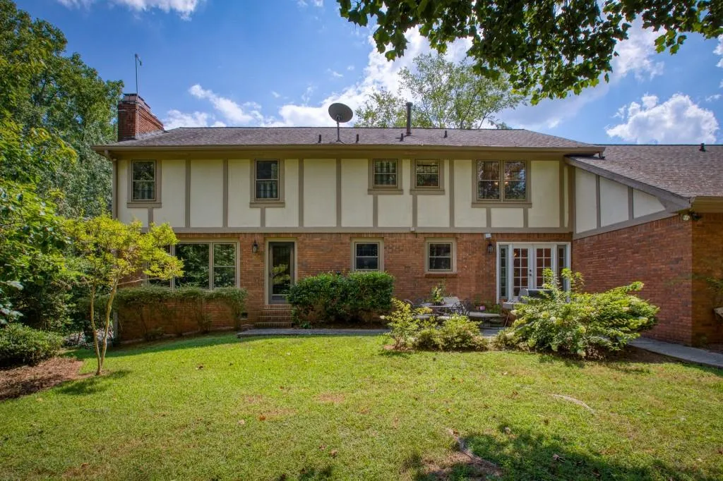 470 Cambridge Way, Sandy Springs, Georgia 30328, 4 Bedrooms Bedrooms, ,3 BathroomsBathrooms,Residential,Sold,470 Cambridge Way,6769454