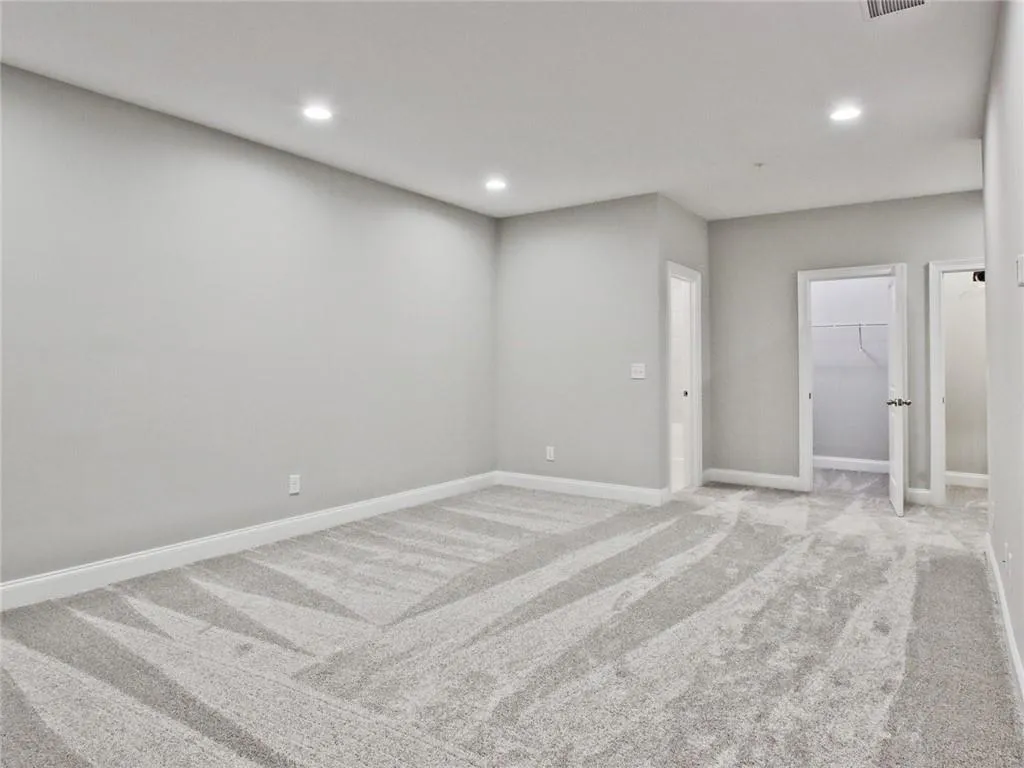 6690 Sterling Drive, Sandy Springs, Georgia 30328, 2 Bedrooms Bedrooms, ,3 BathroomsBathrooms,Residential,Sold,6690 Sterling Drive,6987347