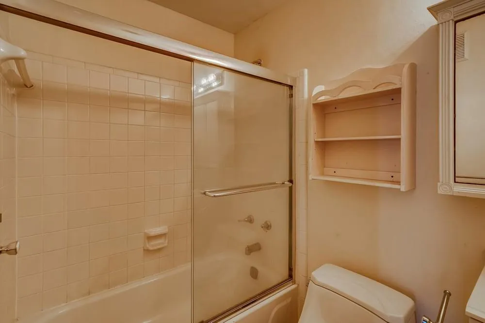 119 Granville Court, Sandy Springs, Georgia 30328, 2 Bedrooms Bedrooms, ,2 BathroomsBathrooms,Residential,Sold,119 Granville Court,6930016