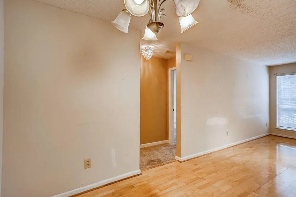 119 Granville Court, Sandy Springs, Georgia 30328, 2 Bedrooms Bedrooms, ,2 BathroomsBathrooms,Residential,Sold,119 Granville Court,6930016