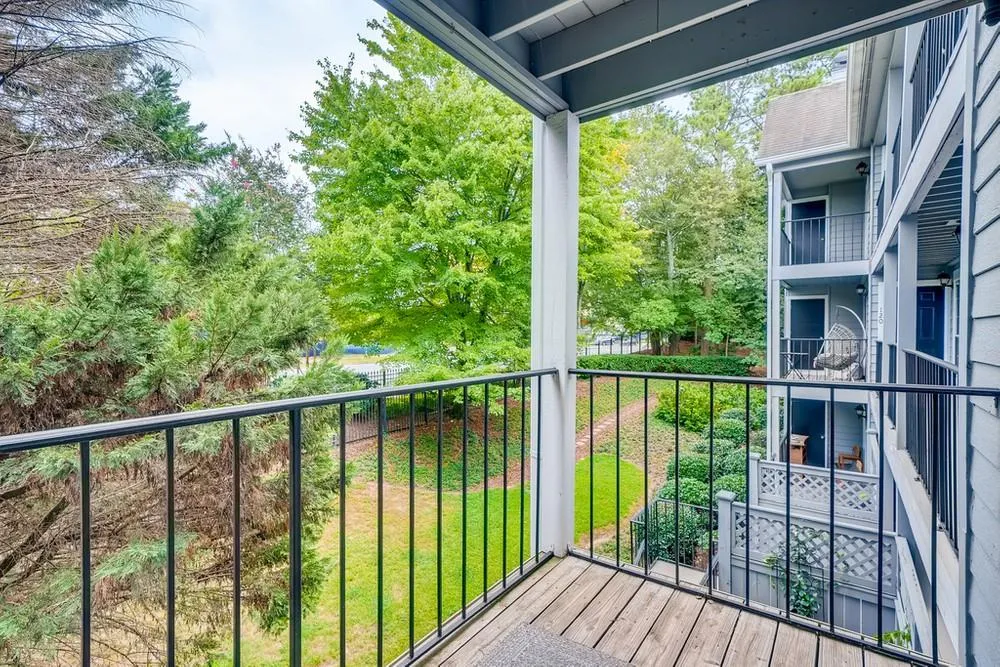 119 Granville Court, Sandy Springs, Georgia 30328, 2 Bedrooms Bedrooms, ,2 BathroomsBathrooms,Residential,Sold,119 Granville Court,6930016