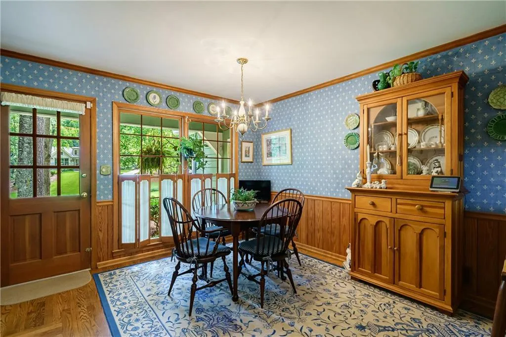 6266 Mountain Brook Way, Atlanta, Georgia 30328, 4 Bedrooms Bedrooms, ,3 BathroomsBathrooms,Residential,Sold,6266 Mountain Brook Way,7082713