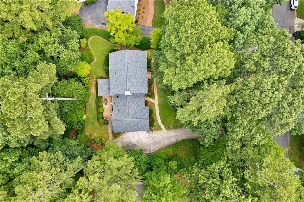 6266 Mountain Brook Way, Atlanta, Georgia 30328, 4 Bedrooms Bedrooms, ,3 BathroomsBathrooms,Residential,Sold,6266 Mountain Brook Way,7082713