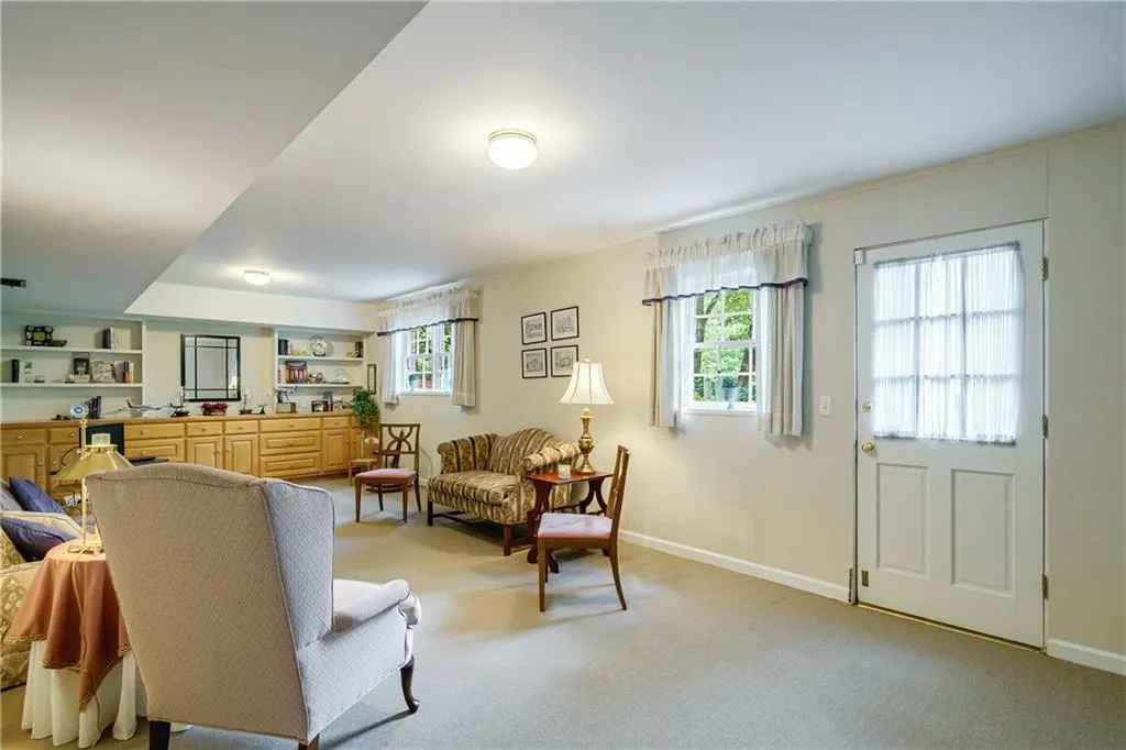 6266 Mountain Brook Way, Atlanta, Georgia 30328, 4 Bedrooms Bedrooms, ,3 BathroomsBathrooms,Residential,Sold,6266 Mountain Brook Way,7082713