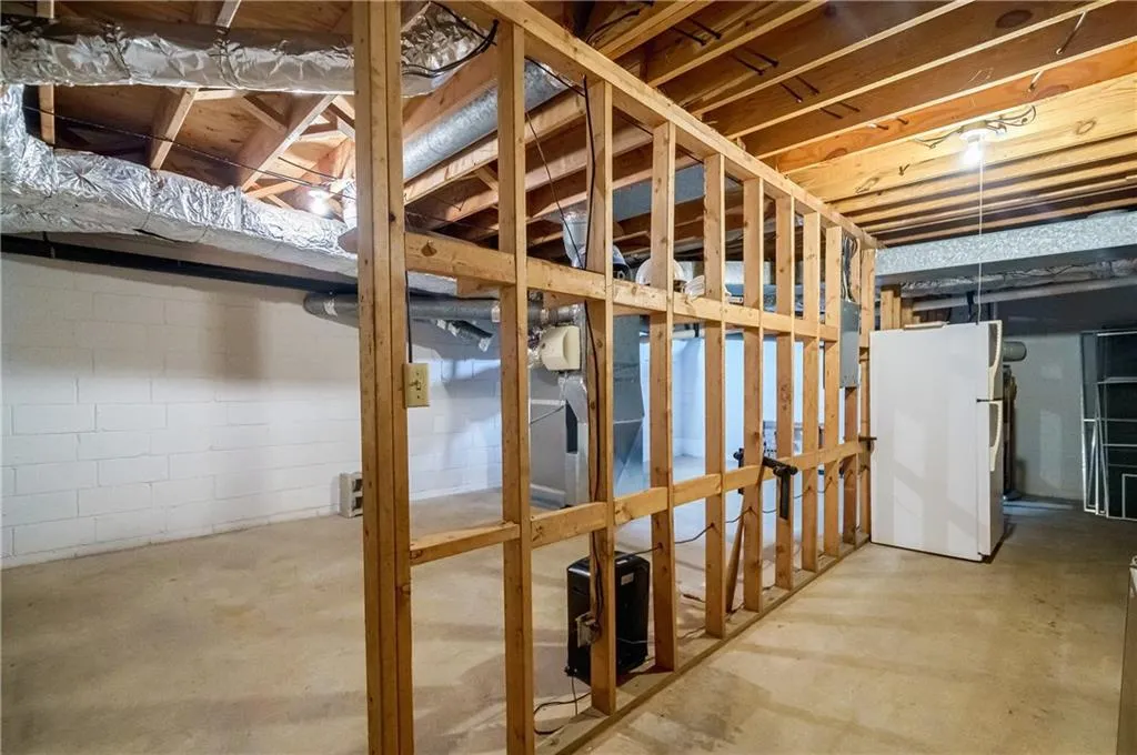 6266 Mountain Brook Way, Atlanta, Georgia 30328, 4 Bedrooms Bedrooms, ,3 BathroomsBathrooms,Residential,Sold,6266 Mountain Brook Way,7082713