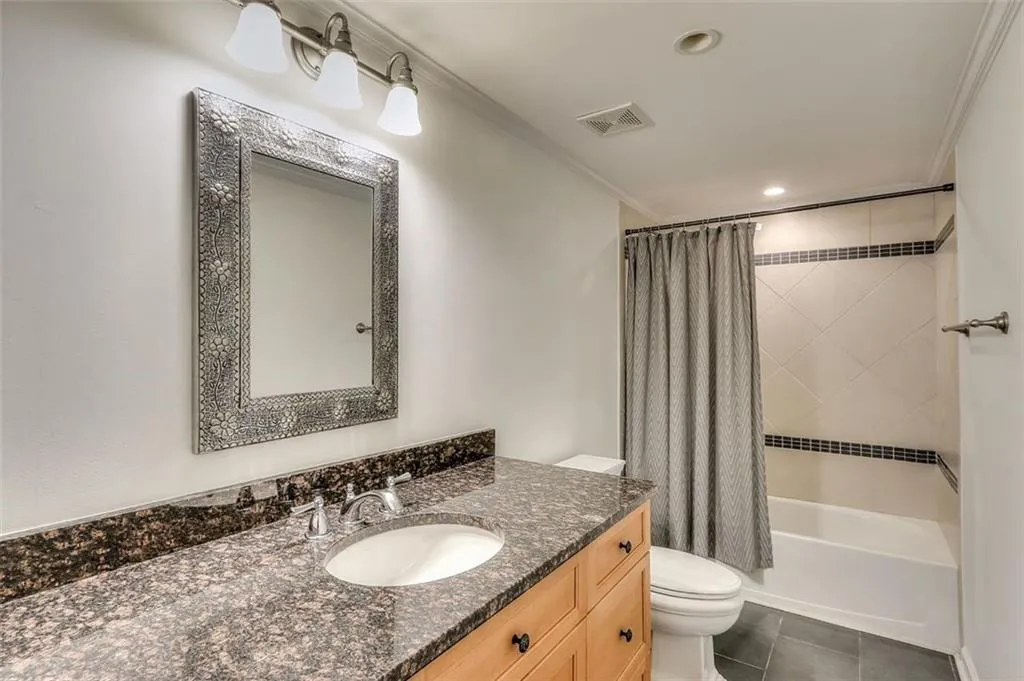 960 Ivy Falls Drive, Sandy Springs, Georgia 30328, 5 Bedrooms Bedrooms, ,4 BathroomsBathrooms,Residential,Sold,960 Ivy Falls Drive,6512798