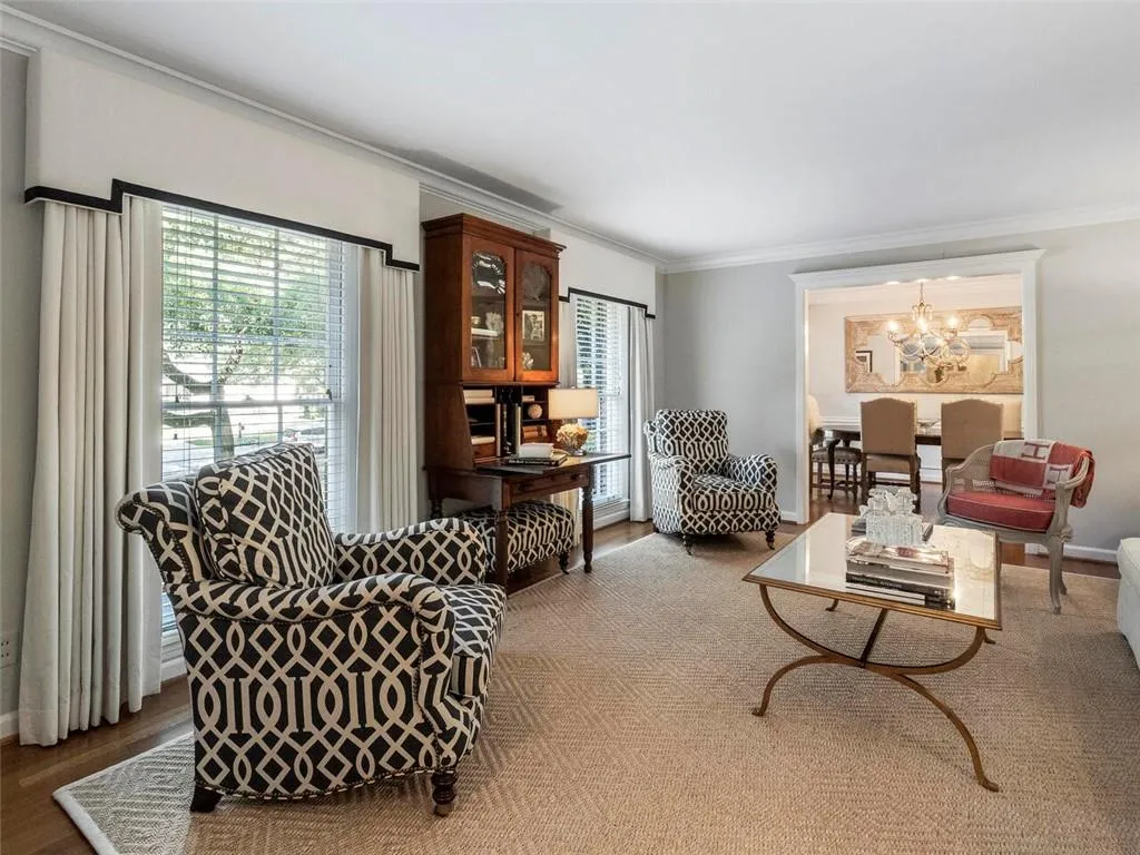 4735 Huntley Drive, Atlanta, Georgia 30342, 4 Bedrooms Bedrooms, ,3 BathroomsBathrooms,Residential,Sold,4735 Huntley Drive,6796731