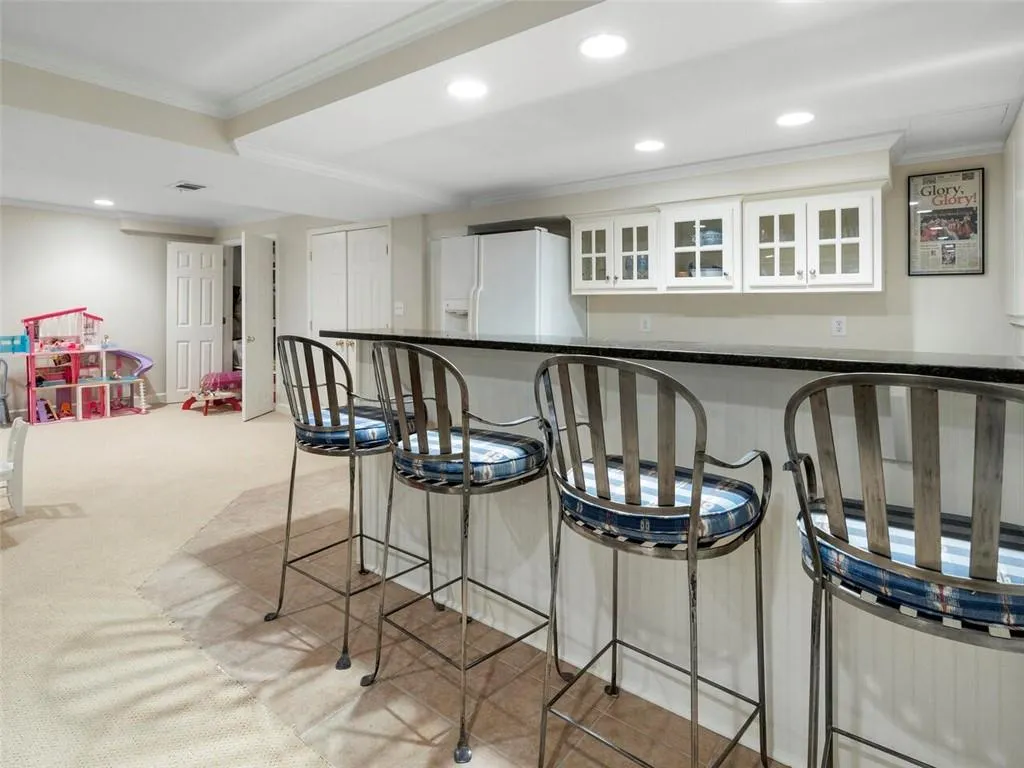 4735 Huntley Drive, Atlanta, Georgia 30342, 4 Bedrooms Bedrooms, ,3 BathroomsBathrooms,Residential,Sold,4735 Huntley Drive,6796731