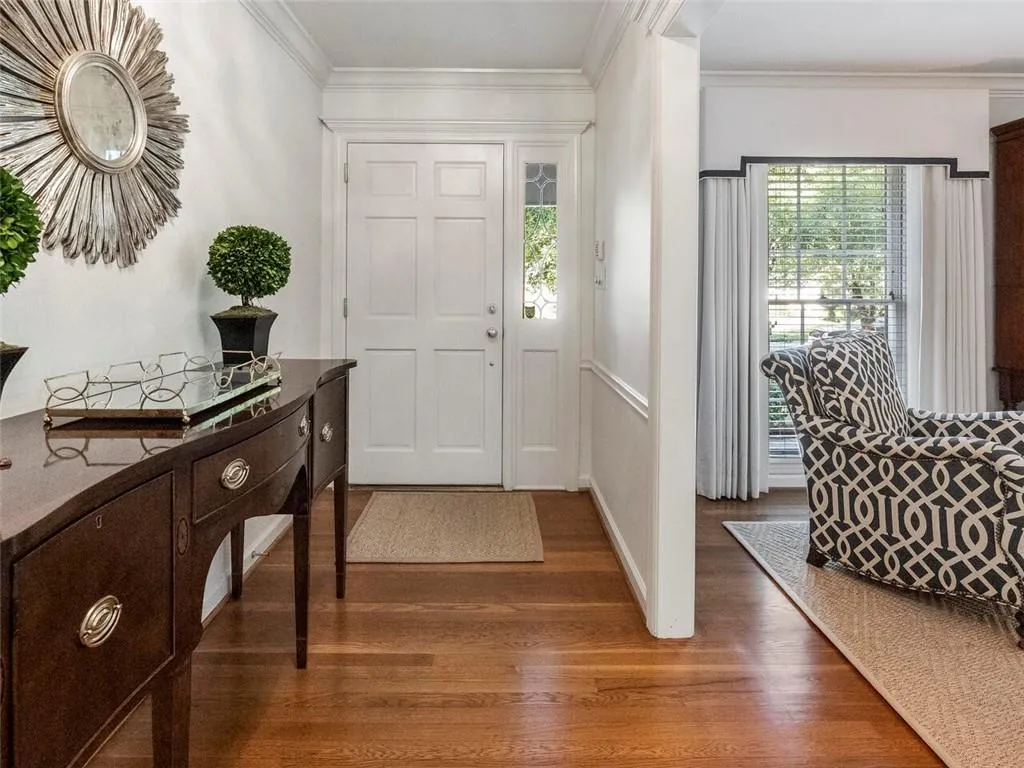 4735 Huntley Drive, Atlanta, Georgia 30342, 4 Bedrooms Bedrooms, ,3 BathroomsBathrooms,Residential,Sold,4735 Huntley Drive,6796731