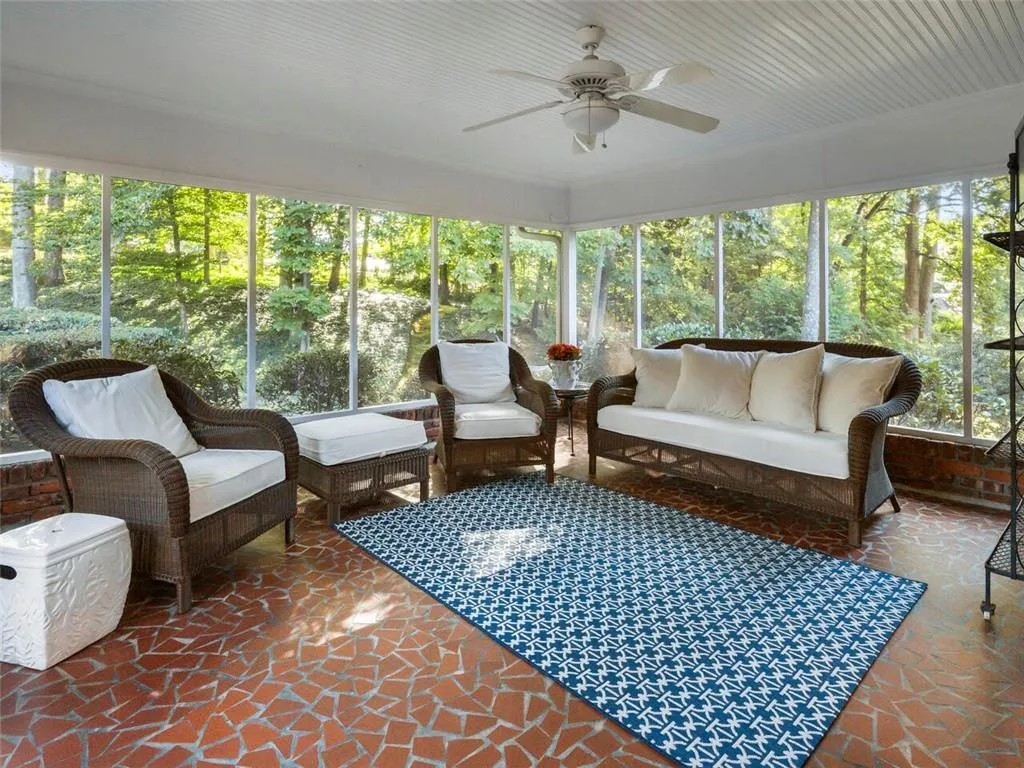 4735 Huntley Drive, Atlanta, Georgia 30342, 4 Bedrooms Bedrooms, ,3 BathroomsBathrooms,Residential,Sold,4735 Huntley Drive,6796731