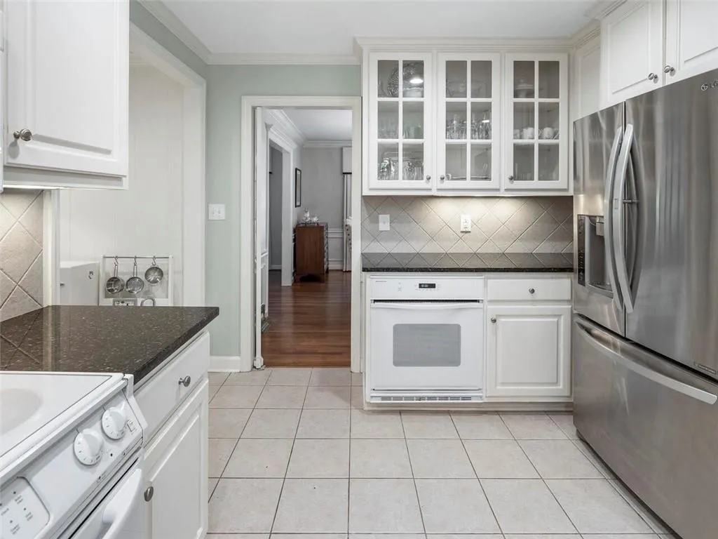 4735 Huntley Drive, Atlanta, Georgia 30342, 4 Bedrooms Bedrooms, ,3 BathroomsBathrooms,Residential,Sold,4735 Huntley Drive,6796731