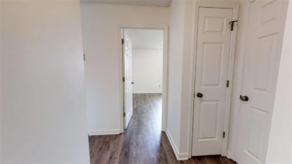 300 Johnson Ferry Road Ne Unit B604, Sandy Springs, Georgia 30328, 1 Bedroom Bedrooms, ,1 BathroomBathrooms,Residential,Sold,300 Johnson Ferry Road Ne Unit B604,6866744