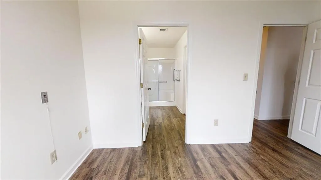 300 Johnson Ferry Road Ne Unit B604, Sandy Springs, Georgia 30328, 1 Bedroom Bedrooms, ,1 BathroomBathrooms,Residential,Sold,300 Johnson Ferry Road Ne Unit B604,6866744
