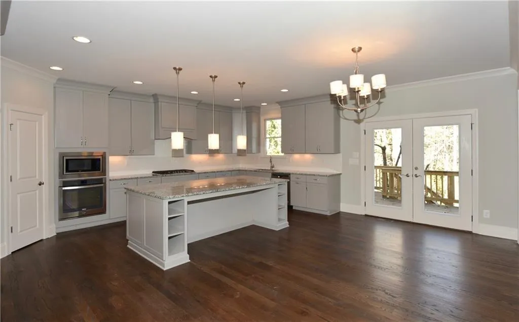 243 Belle Lane, Sandy Springs, Georgia 30328, 5 Bedrooms Bedrooms, ,5 BathroomsBathrooms,Residential,Sold,243 Belle Lane,5773193