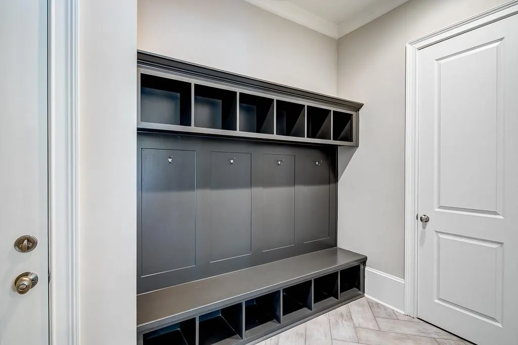 243 Belle Lane, Sandy Springs, Georgia 30328, 5 Bedrooms Bedrooms, ,5 BathroomsBathrooms,Residential,Sold,243 Belle Lane,5773193