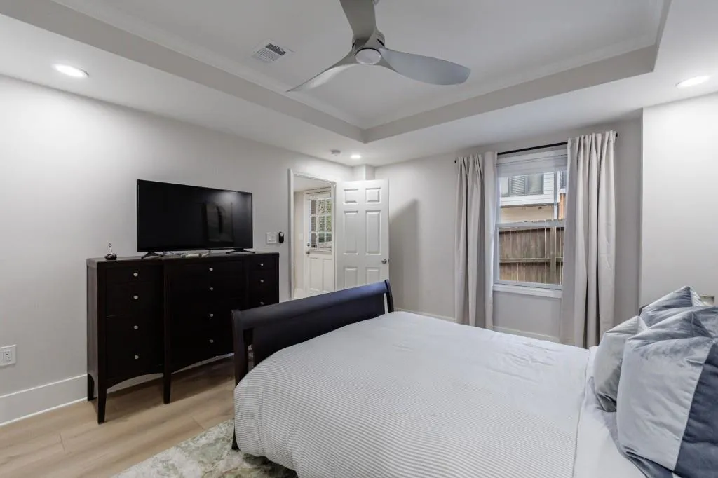 Terrace Level Bedroom