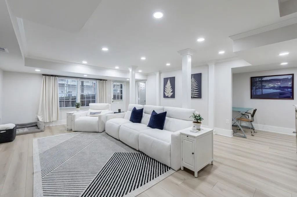 Daylight Terrace Level great Room