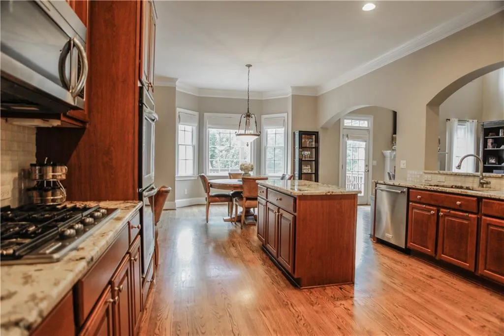 270 Wembley Circle, Atlanta, Georgia 30328, 5 Bedrooms Bedrooms, ,4 BathroomsBathrooms,Residential,Sold,270 Wembley Circle,6911005 270 Wembley Circle, Atlanta, Georgia 30328, 5 Bedrooms Bedrooms, ,4 BathroomsBathrooms,Residential,Sold,270 Wembley Circle,6911005