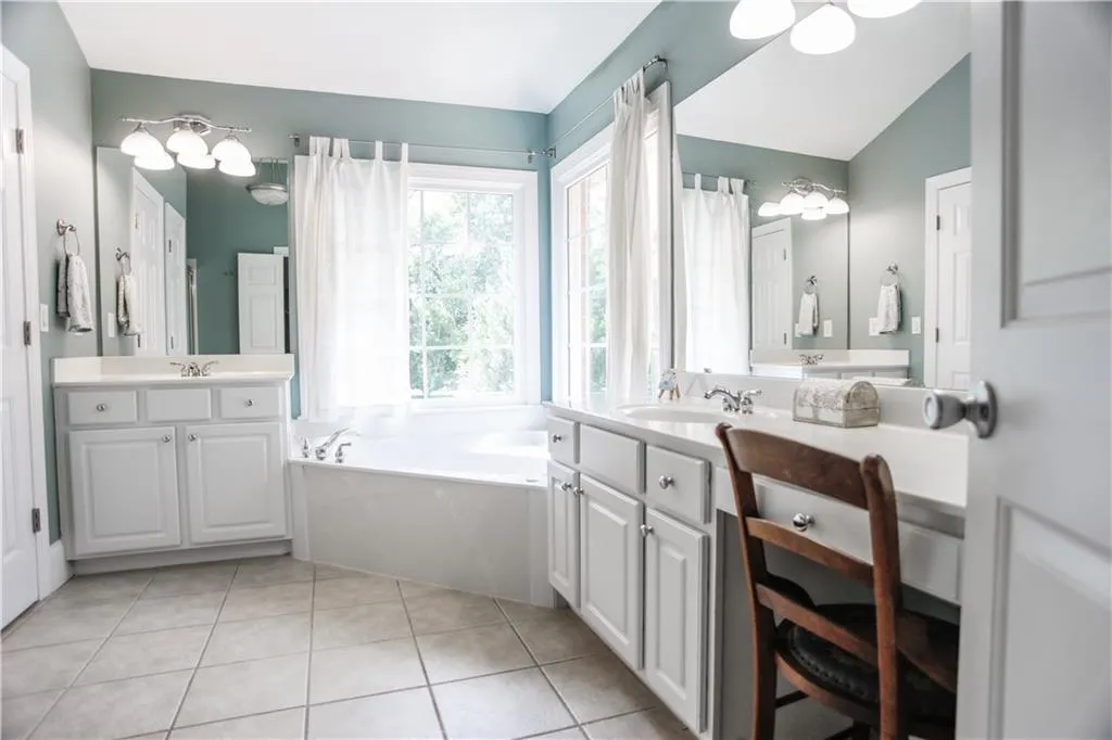 270 Wembley Circle, Atlanta, Georgia 30328, 5 Bedrooms Bedrooms, ,4 BathroomsBathrooms,Residential,Sold,270 Wembley Circle,6911005 270 Wembley Circle, Atlanta, Georgia 30328, 5 Bedrooms Bedrooms, ,4 BathroomsBathrooms,Residential,Sold,270 Wembley Circle,6911005