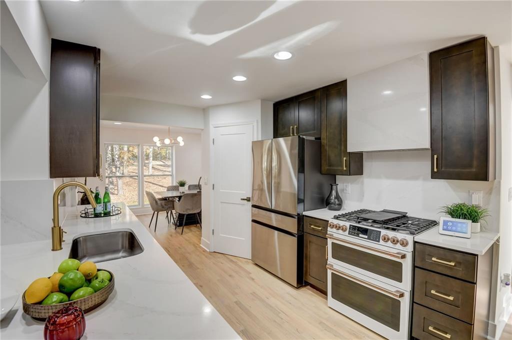 85 Darlymple Road, Sandy Springs, Georgia 30328, 6 Bedrooms Bedrooms, ,4 BathroomsBathrooms,Residential,Sold,85 Darlymple Road,7280241 85 Darlymple Road, Sandy Springs, Georgia 30328, 6 Bedrooms Bedrooms, ,4 BathroomsBathrooms,Residential,Sold,85 Darlymple Road,7280241