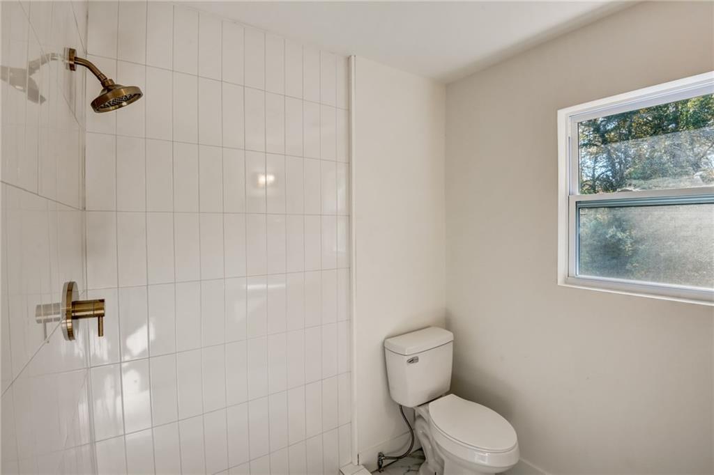 85 Darlymple Road, Sandy Springs, Georgia 30328, 6 Bedrooms Bedrooms, ,4 BathroomsBathrooms,Residential,Sold,85 Darlymple Road,7280241 85 Darlymple Road, Sandy Springs, Georgia 30328, 6 Bedrooms Bedrooms, ,4 BathroomsBathrooms,Residential,Sold,85 Darlymple Road,7280241