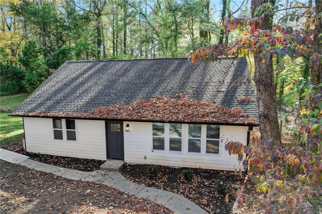 85 Darlymple Road, Sandy Springs, Georgia 30328, 6 Bedrooms Bedrooms, ,4 BathroomsBathrooms,Residential,Sold,85 Darlymple Road,7280241 85 Darlymple Road, Sandy Springs, Georgia 30328, 6 Bedrooms Bedrooms, ,4 BathroomsBathrooms,Residential,Sold,85 Darlymple Road,7280241