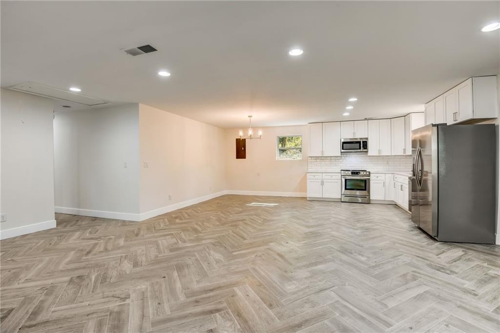 85 Darlymple Road, Sandy Springs, Georgia 30328, 6 Bedrooms Bedrooms, ,4 BathroomsBathrooms,Residential,Sold,85 Darlymple Road,7280241 85 Darlymple Road, Sandy Springs, Georgia 30328, 6 Bedrooms Bedrooms, ,4 BathroomsBathrooms,Residential,Sold,85 Darlymple Road,7280241