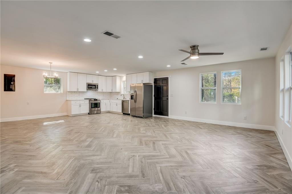 85 Darlymple Road, Sandy Springs, Georgia 30328, 6 Bedrooms Bedrooms, ,4 BathroomsBathrooms,Residential,Sold,85 Darlymple Road,7280241 85 Darlymple Road, Sandy Springs, Georgia 30328, 6 Bedrooms Bedrooms, ,4 BathroomsBathrooms,Residential,Sold,85 Darlymple Road,7280241