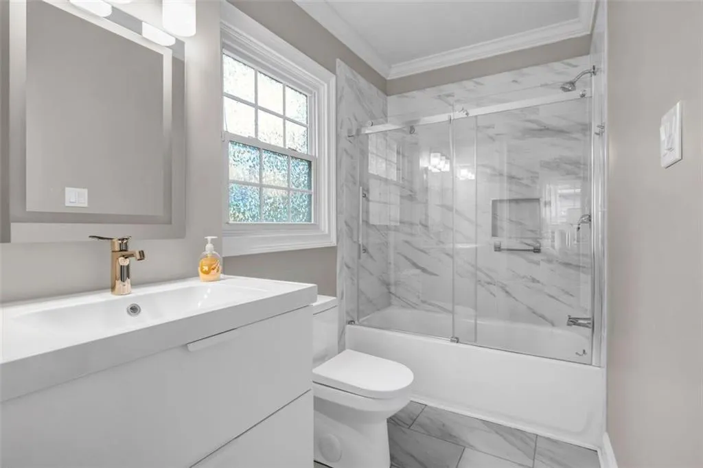1008 Lindridge Drive Ne, Atlanta, Georgia 30324, 5 Bedrooms Bedrooms, ,3 BathroomsBathrooms,Residential,For Sale,1008 Lindridge Drive Ne,7617139