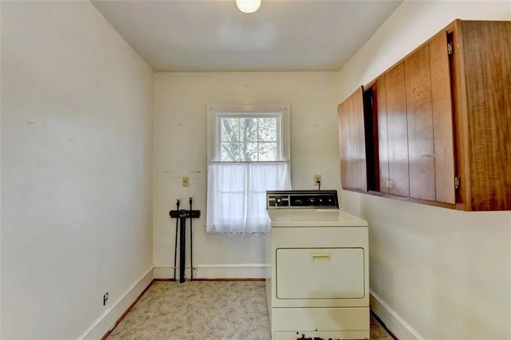 2953 Hardman Court Ne, Atlanta, Georgia 30305, 3 Bedrooms Bedrooms, ,2 BathroomsBathrooms,Residential,For Sale,2953 Hardman Court Ne,7624603