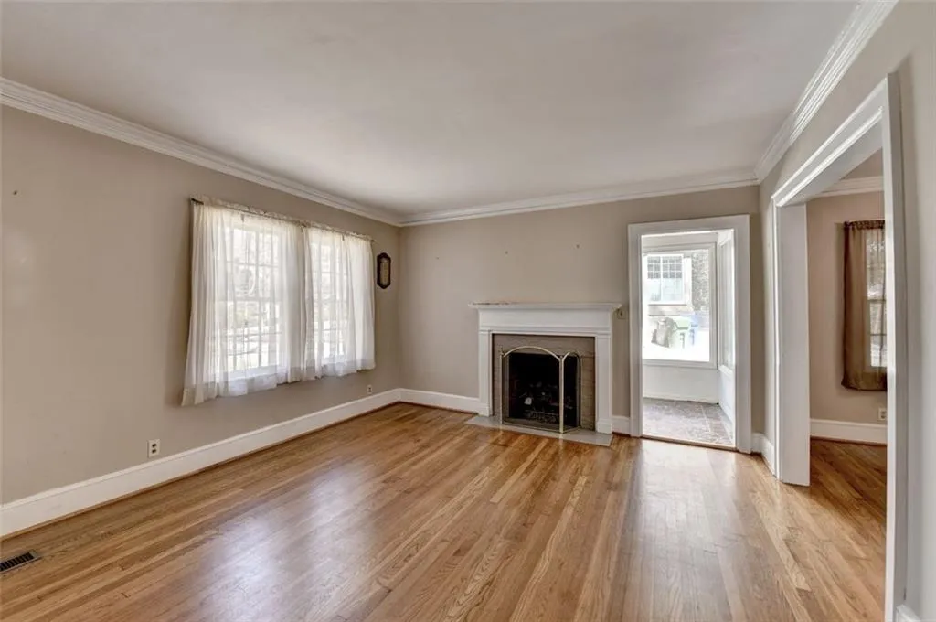2953 Hardman Court Ne, Atlanta, Georgia 30305, 3 Bedrooms Bedrooms, ,2 BathroomsBathrooms,Residential,For Sale,2953 Hardman Court Ne,7624603