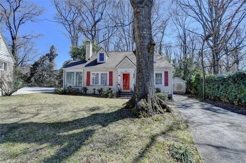 2953 Hardman Court Ne, Atlanta, Georgia 30305, 3 Bedrooms Bedrooms, ,2 BathroomsBathrooms,Residential,For Sale,2953 Hardman Court Ne,7624603