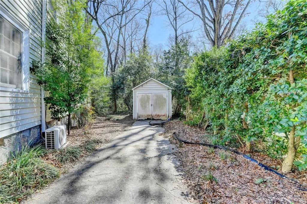 2953 Hardman Court Ne, Atlanta, Georgia 30305, 3 Bedrooms Bedrooms, ,2 BathroomsBathrooms,Residential,For Sale,2953 Hardman Court Ne,7624603
