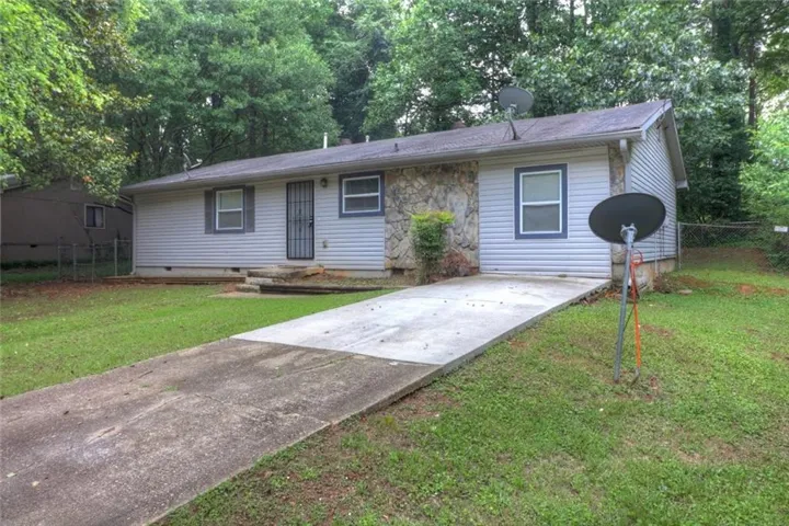 4749 Lost Colony Court, Stone Mountain, Georgia 30088