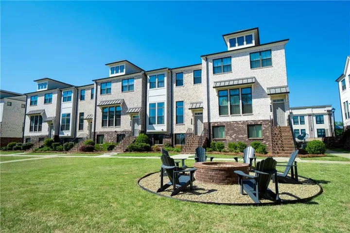 615 Fair View Circle, Roswell, Georgia 30076