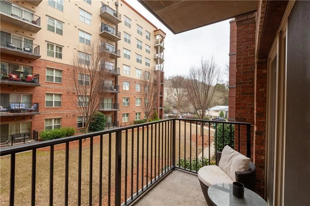 200 River Vista Drive Unit 232, Atlanta, Georgia 30339, 1 Bedroom Bedrooms, ,1 BathroomBathrooms,Residential,Sold,200 River Vista Drive Unit 232,6877531
