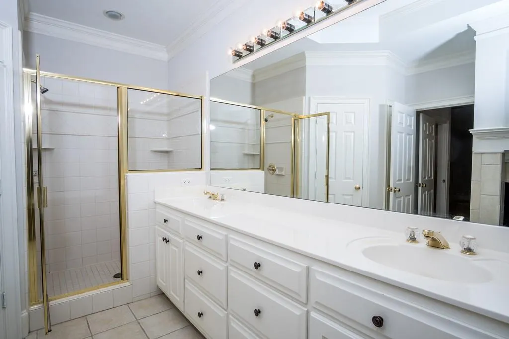 175 Fieldsborn Court, Sandy Springs, Georgia 30328, 4 Bedrooms Bedrooms, ,4 BathroomsBathrooms,Residential,Sold,175 Fieldsborn Court,6670356