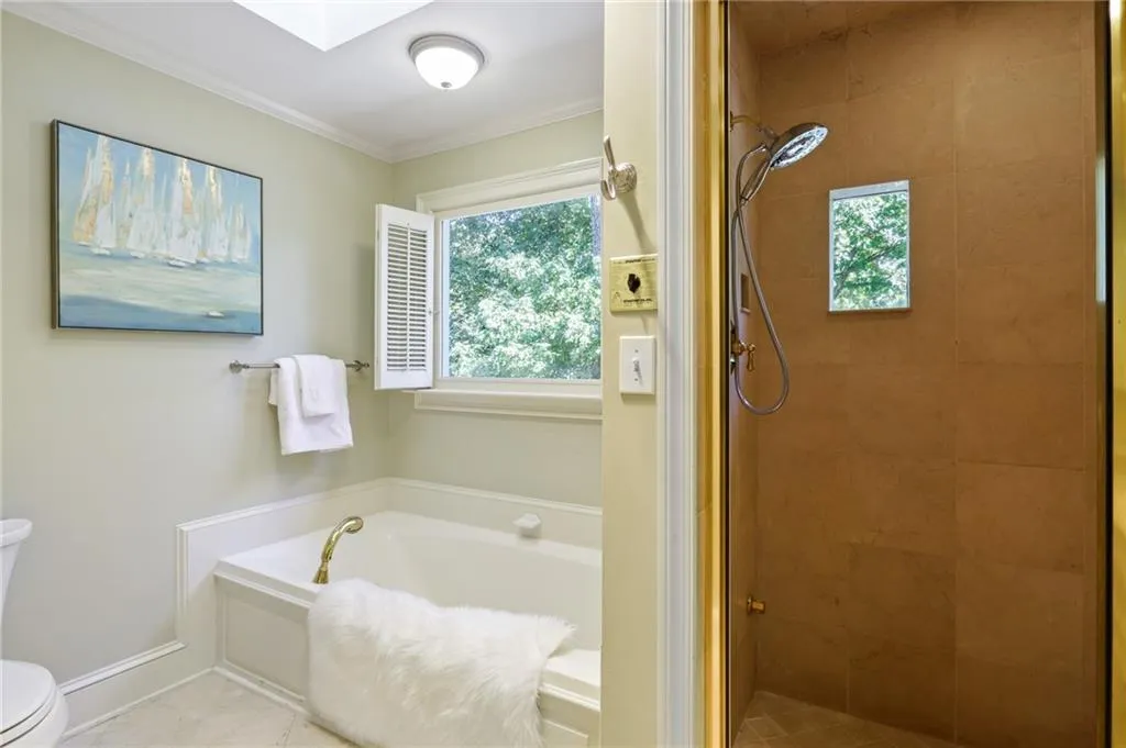 5795 Heards Forest Drive, Sandy Springs, Georgia 30328, 6 Bedrooms Bedrooms, ,4 BathroomsBathrooms,Residential,Sold,5795 Heards Forest Drive,6792356
