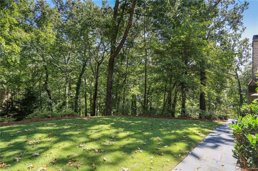 5795 Heards Forest Drive, Sandy Springs, Georgia 30328, 6 Bedrooms Bedrooms, ,4 BathroomsBathrooms,Residential,Sold,5795 Heards Forest Drive,6792356