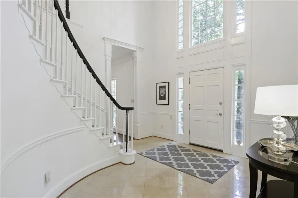 5795 Heards Forest Drive, Sandy Springs, Georgia 30328, 6 Bedrooms Bedrooms, ,4 BathroomsBathrooms,Residential,Sold,5795 Heards Forest Drive,6792356