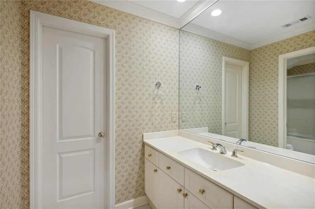 610 Telford Place, Sandy Springs, Georgia 30342, 4 Bedrooms Bedrooms, ,3 BathroomsBathrooms,Residential,Sold,610 Telford Place,7252640