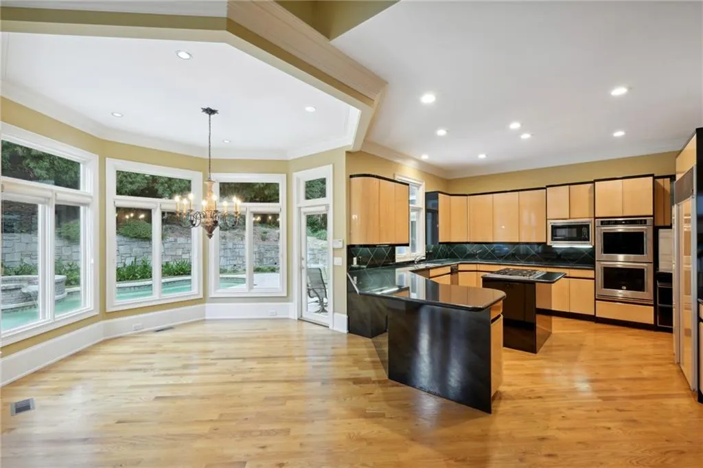 610 Telford Place, Sandy Springs, Georgia 30342, 4 Bedrooms Bedrooms, ,3 BathroomsBathrooms,Residential,Sold,610 Telford Place,7252640
