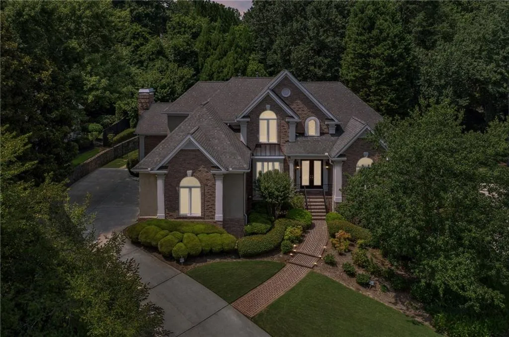 610 Telford Place, Sandy Springs, Georgia 30342, 4 Bedrooms Bedrooms, ,3 BathroomsBathrooms,Residential,Sold,610 Telford Place,7252640