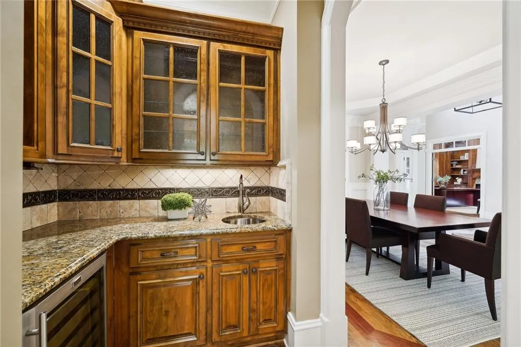 4980 High Point Road, Atlanta, Georgia 30342, 6 Bedrooms Bedrooms, ,5 BathroomsBathrooms,Residential,Sold,4980 High Point Road,7349380