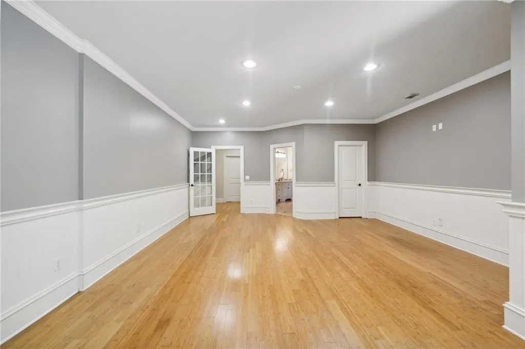 4980 High Point Road, Atlanta, Georgia 30342, 6 Bedrooms Bedrooms, ,5 BathroomsBathrooms,Residential,Sold,4980 High Point Road,7349380