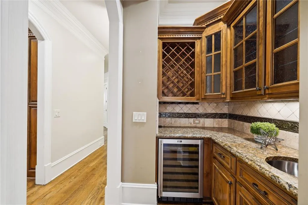 4980 High Point Road, Atlanta, Georgia 30342, 6 Bedrooms Bedrooms, ,5 BathroomsBathrooms,Residential,Sold,4980 High Point Road,7349380