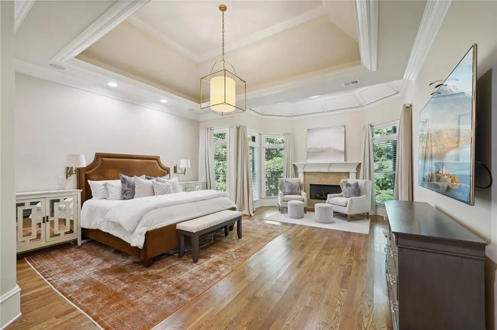 4980 High Point Road, Atlanta, Georgia 30342, 6 Bedrooms Bedrooms, ,5 BathroomsBathrooms,Residential,Sold,4980 High Point Road,7349380