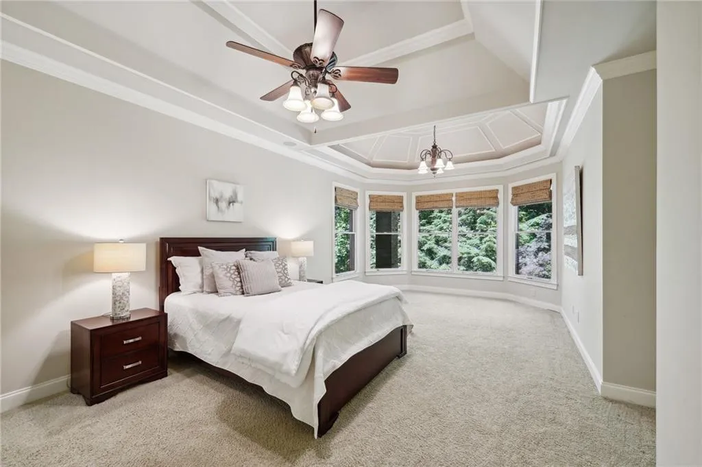4980 High Point Road, Atlanta, Georgia 30342, 6 Bedrooms Bedrooms, ,5 BathroomsBathrooms,Residential,Sold,4980 High Point Road,7349380