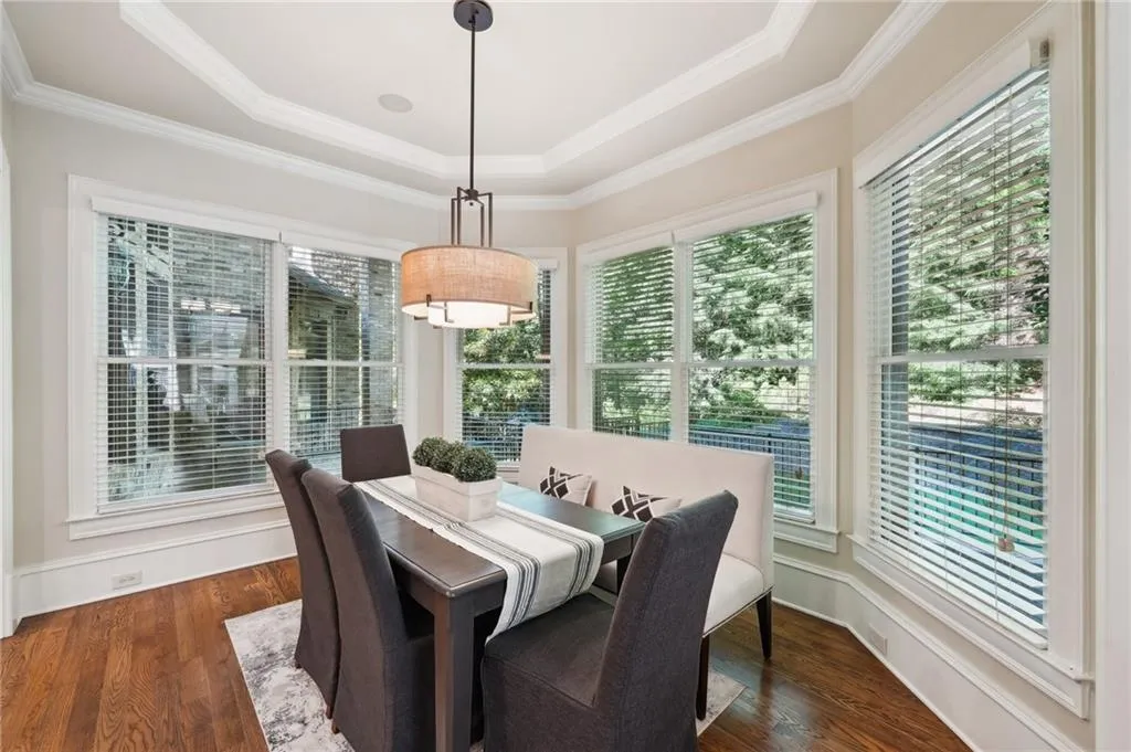 4980 High Point Road, Atlanta, Georgia 30342, 6 Bedrooms Bedrooms, ,5 BathroomsBathrooms,Residential,Sold,4980 High Point Road,7349380